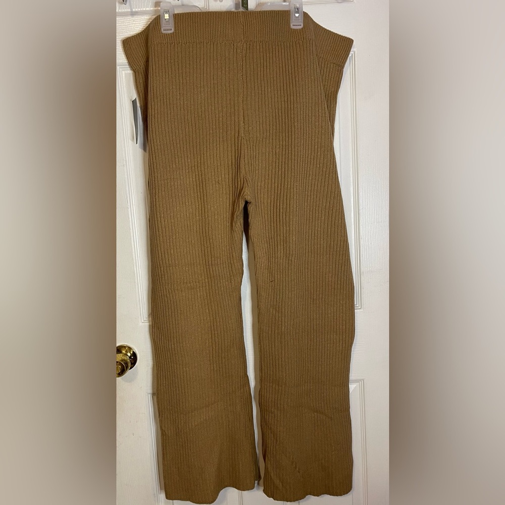 High-Rise Ribbed Sweater Flare Pants